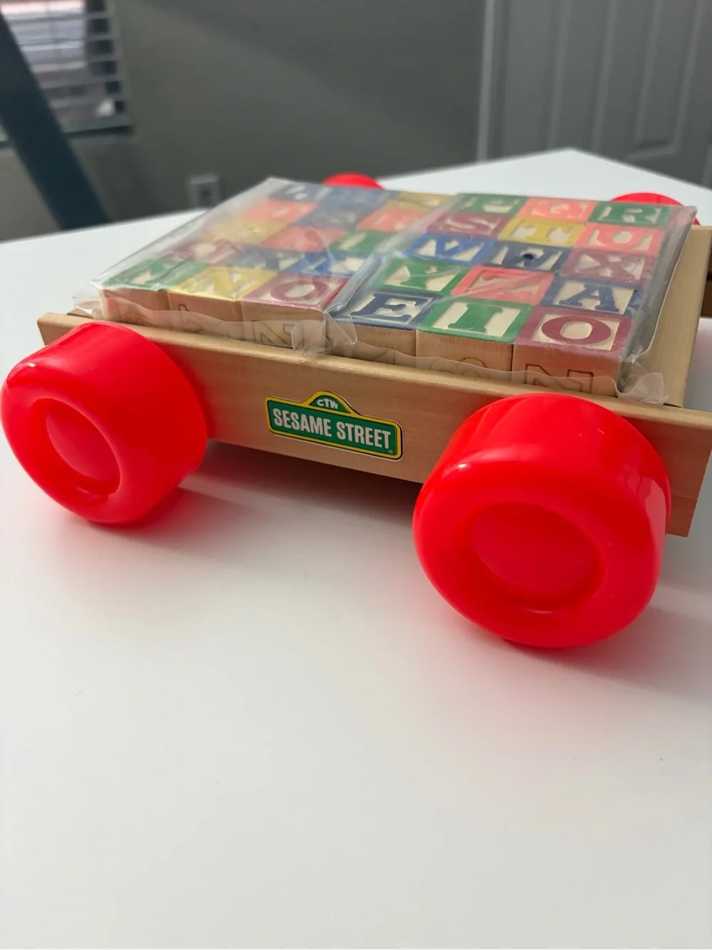 Vtg 1997 Sesame Street Wooden ABC Block Wagon Pull Toy | Tootsietoy Preschool